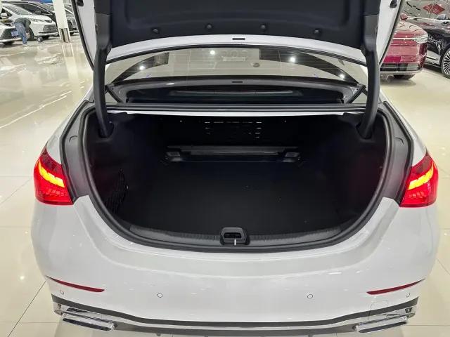 Mercedes-Benz C-Class — Фото автомобиля 14