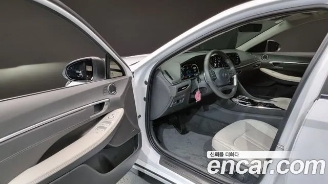 Hyundai Sonata Inspiration — Фото автомобиля 10
