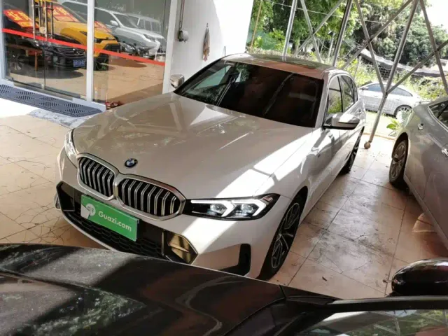 Фотография автомобиля — BMW 3 Series