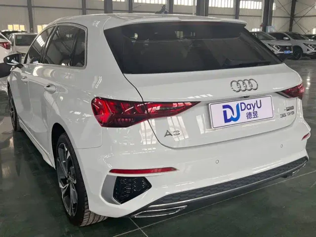 Audi Audi A3 2023 Sportback 35 TFSI Fashion Sport — Фото автомобиля 6