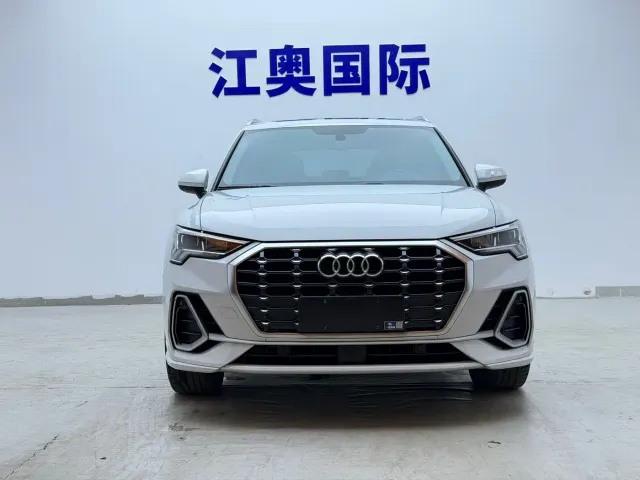 Audi Q3 — Фото автомобиля 2
