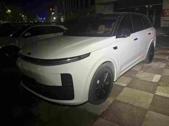 Li Auto L7 — Фото автомобиля 3