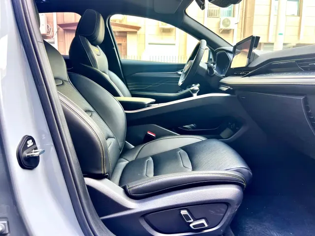 Geely Xingrui — Фото автомобиля 15