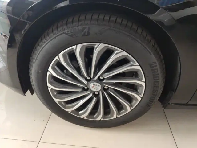Buick LaCrosse — Фото автомобиля 22