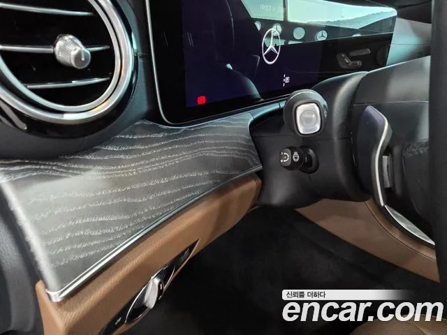 Mercedes-Benz E-Class E-класс W213 E350 4MATIC Exclusive — Фото автомобиля 11