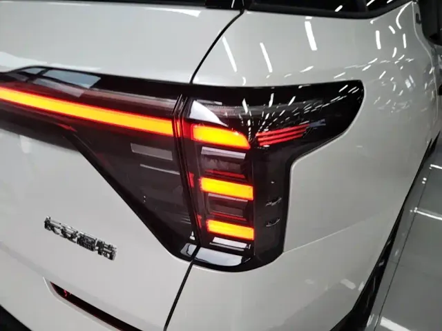 Ford Edge — Фото автомобиля 7