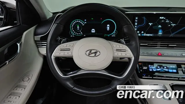 Hyundai Grandeur Grandeur (New) Hybrid — Фото автомобиля 19