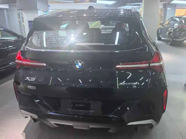 BMW X3 — Фото автомобиля 6