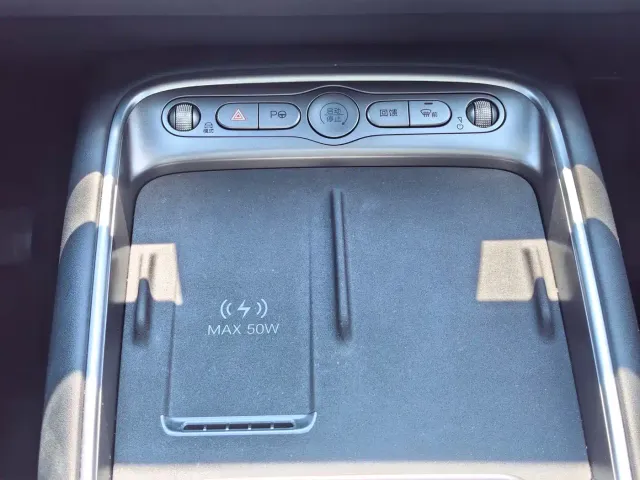 BYD Sealion 05 EV — Фото автомобиля 24