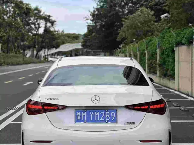Mercedes-Benz C-Class — Фото автомобиля 3
