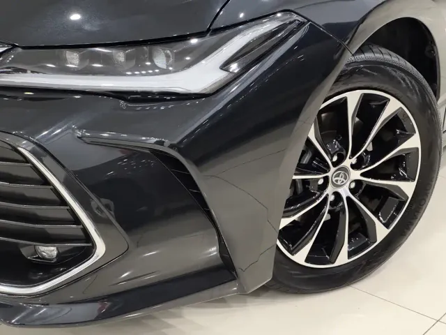 Toyota Avalon — Фото автомобиля 28