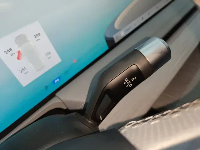 Geely Galaxy E8 — Фото автомобиля 13