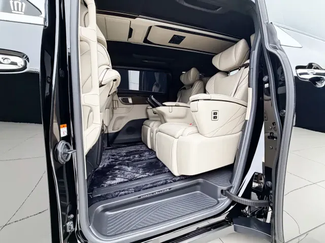 Toyota Vellfire — Фото автомобиля 8