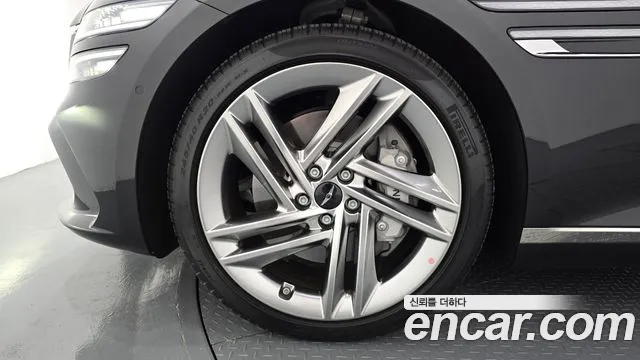 Genesis G80 Бензин 2.5 турбо AWD — Фото автомобиля 5