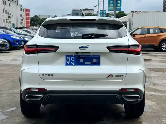 Changan Oushang X5 — Фото автомобиля 8