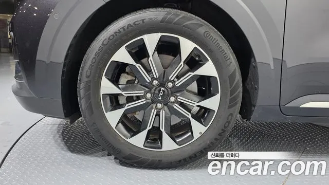 Kia Canival — Фото автомобиля 5