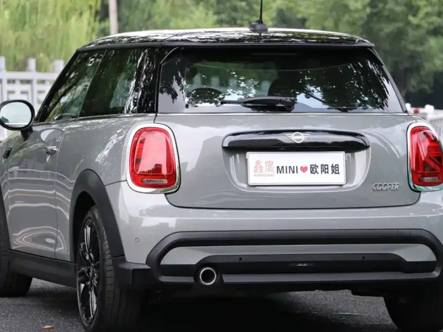 MINI Hatch — Фото автомобиля 6