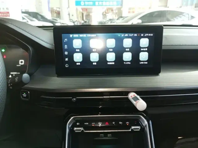 Wuling Asta — Фото автомобиля 12