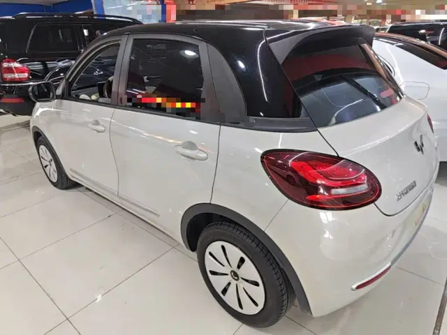 Wuling Bingo — Фото автомобиля 4