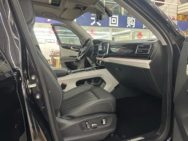 Volkswagen Teramont — Фото автомобиля 12