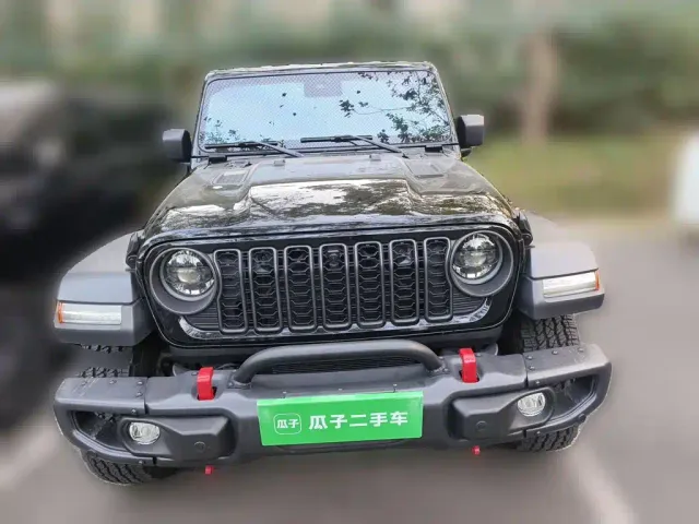 Jeep Wrangler — Фото автомобиля 23