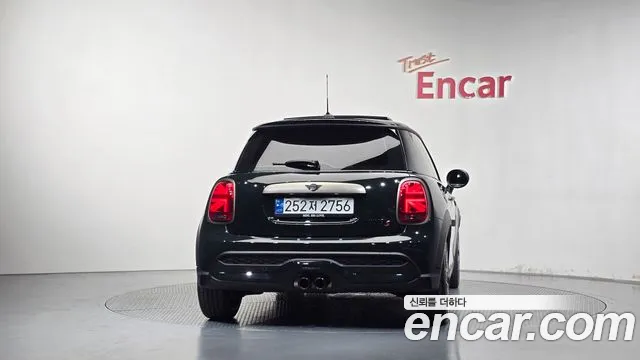MINI Cooper — Фото автомобиля 4