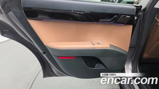 Hyundai Grandeur GN7 — Фото автомобиля 14
