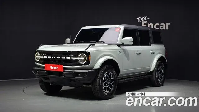 Фотография автомобиля — Ford Bronco Generation 6
