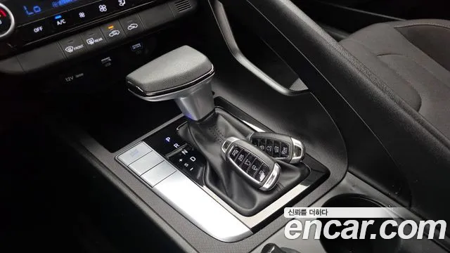 Hyundai Avante CN7 — Фото автомобиля 9