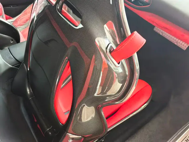 Ferrari SF90 — Фото автомобиля 11