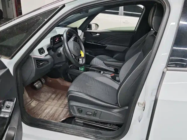 Volkswagen ID.3 — Фото автомобиля 9