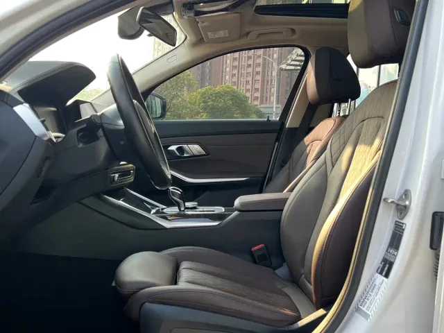 BMW 3 Series — Фото автомобиля 6