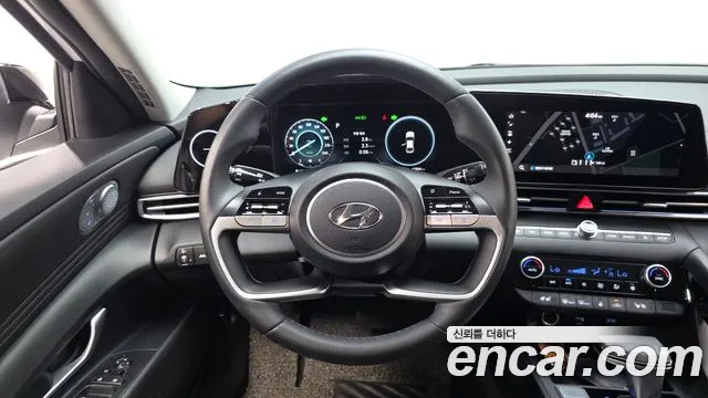 Hyundai AVANTE Avante (CN7) — Фото автомобиля 13