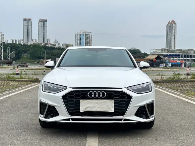 Audi A4L — Фото автомобиля 2