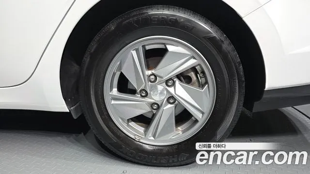 Hyundai Avante CN7 — Фото автомобиля 6