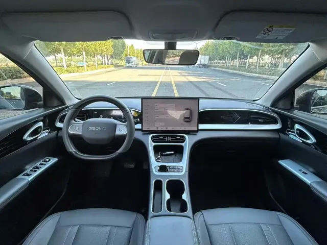 Geely Starry Wish — Фото автомобиля 6