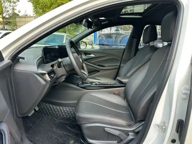 Buick Verano — Фото автомобиля 6