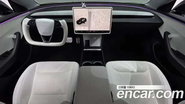 Tesla Model 3 — Фото автомобиля 10