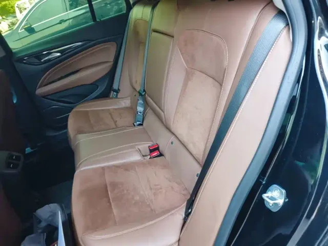 Buick Regal — Фото автомобиля 16