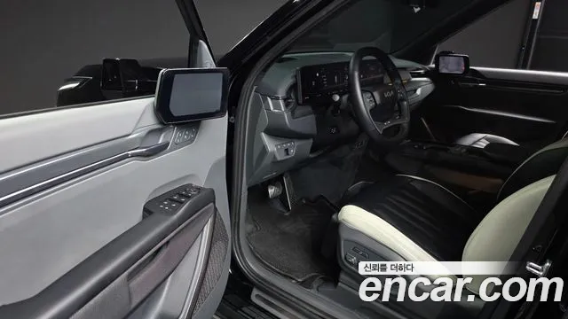 Kia EV9 Long Range 4WD — Фото автомобиля 8