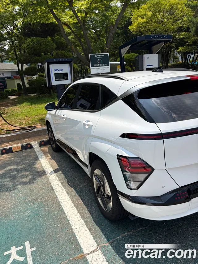 Hyundai Kona SX2 — Фото автомобиля 4