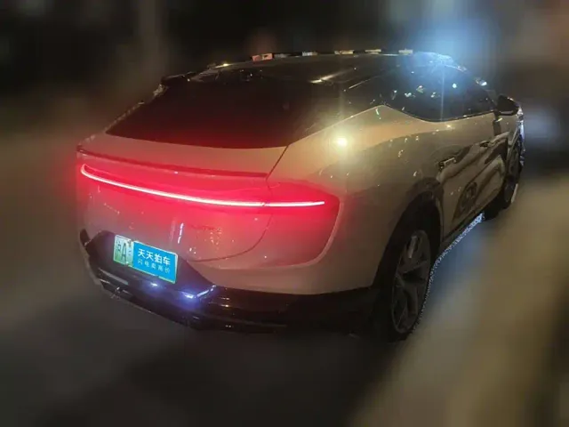 Lotus Eletre — Фото автомобиля 2