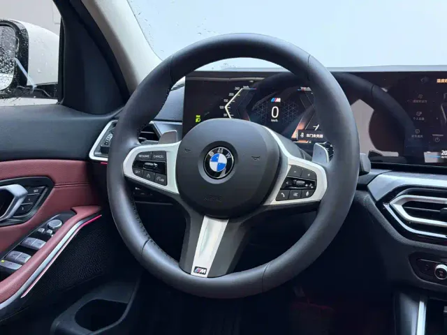 BMW 3 Series — Фото автомобиля 11