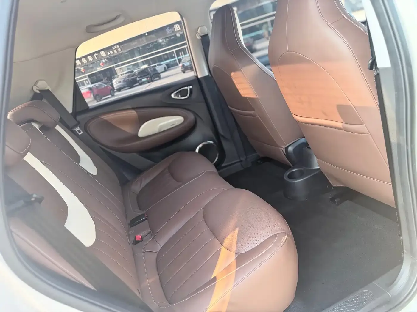 Wuling Motors Wuling Bingo 2023 333km Joyful Version — Фото автомобиля 11