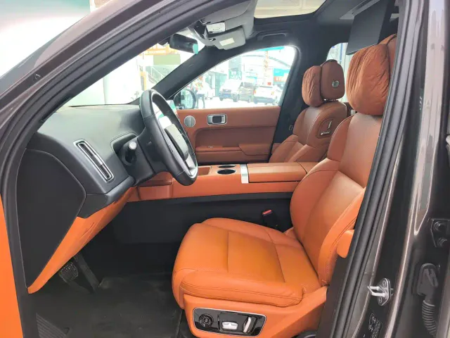 Li Auto L7 — Фото автомобиля 5