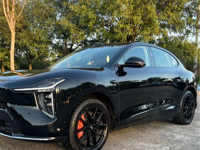 IM Motors LS6 — Фото автомобиля 4
