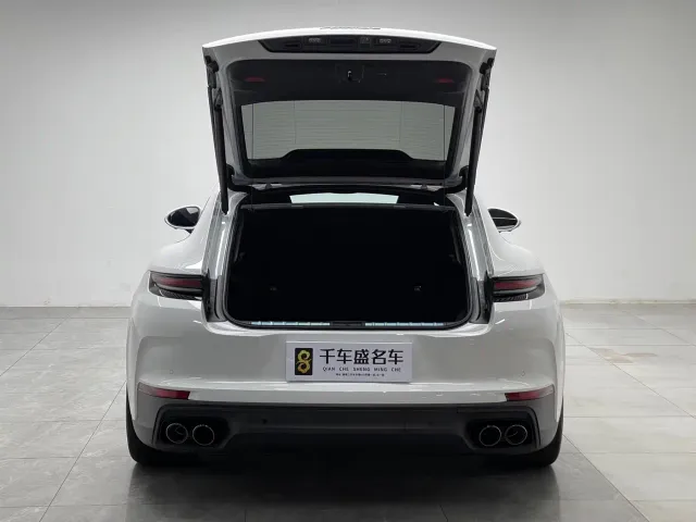 Porsche Panamera — Фото автомобиля 10