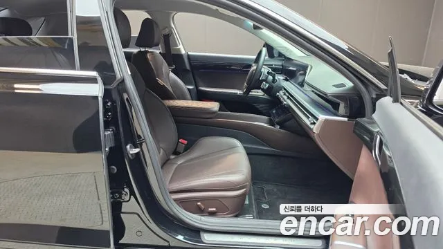 Hyundai Grandeur GN7 — Фото автомобиля 16