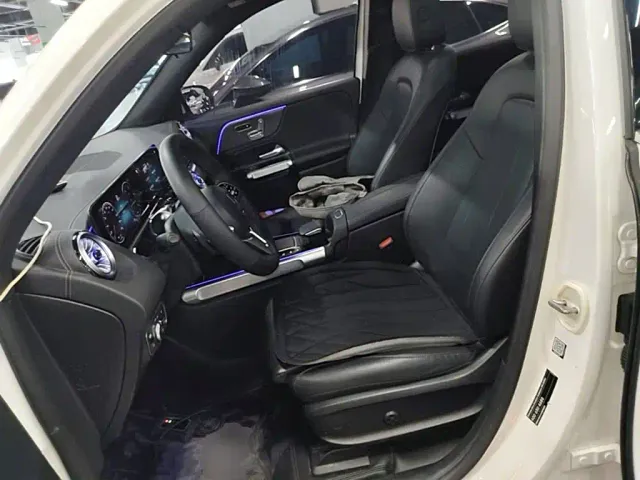 Mercedes-Benz EQB — Фото автомобиля 10
