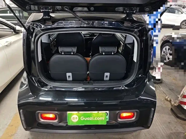 Baojun KiWi EV — Фото автомобиля 18